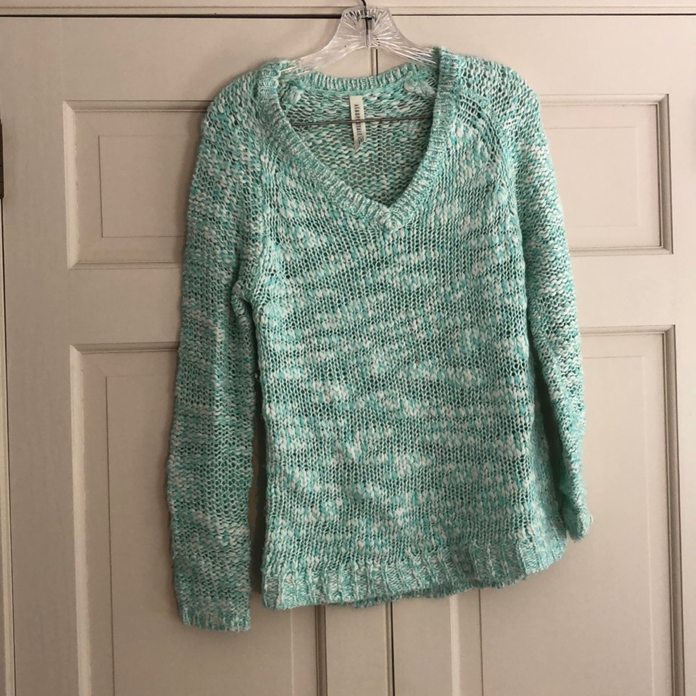 COZY Knit Aeropostale VNeck Sweater